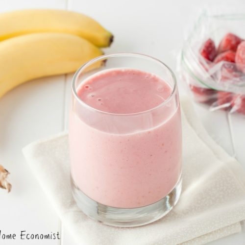 Easy Kefir Smoothie Recipe for a Healthy Breakfast on the Go - Healthy Home  Economist