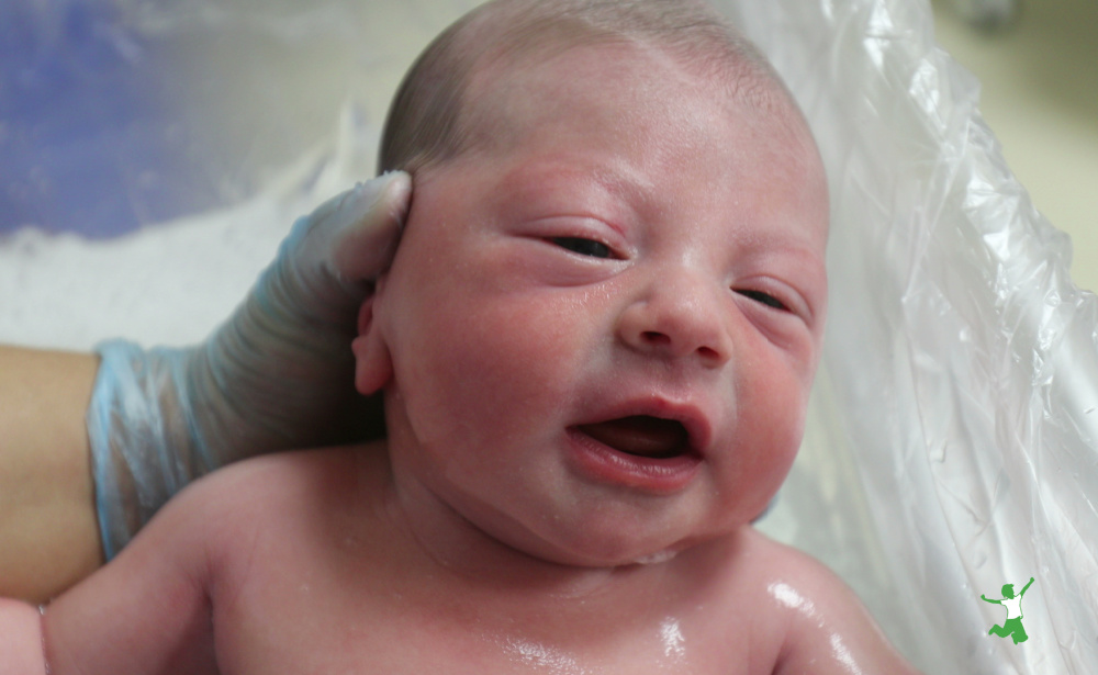 infant after water birth